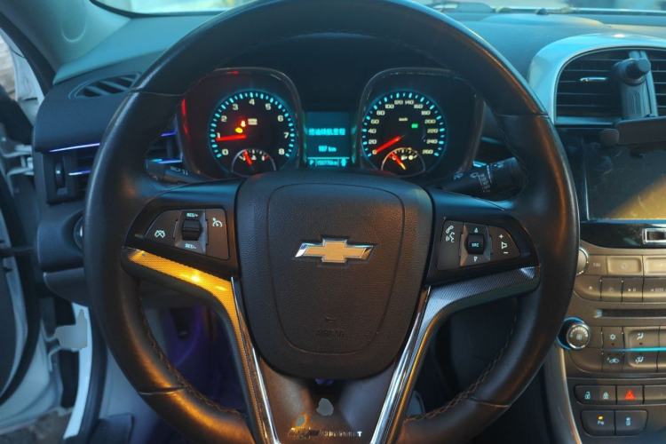 Used Chevrolet Malibu 2014 2.0L Automatic Luxury Edition Steering Wheel