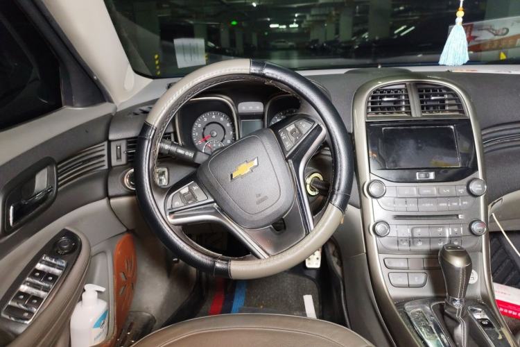 Used Chevrolet Malibu 2014 2.0L Automatic Luxury Edition Steering Wheel