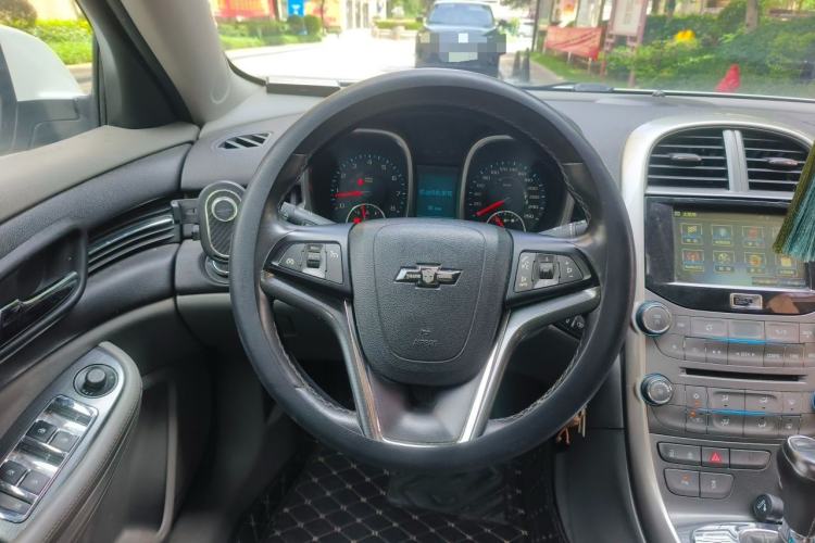 Used Chevrolet Malibu 2014 2.0L Automatic Luxury Edition Steering Wheel