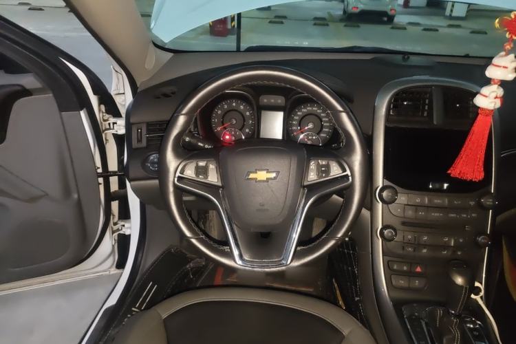Used Chevrolet Malibu 2014 2.0L Automatic Luxury Edition Steering Wheel