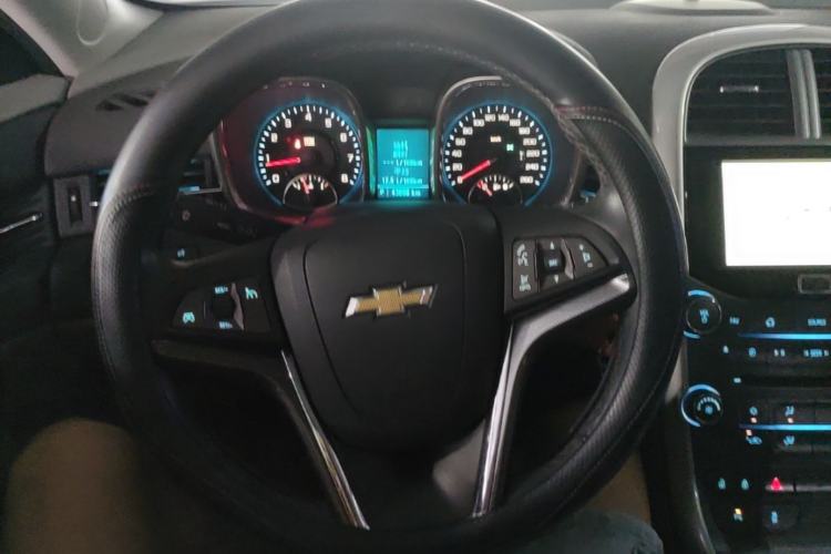 Used Chevrolet Malibu 2014 2.0L Automatic Luxury Edition Steering Wheel