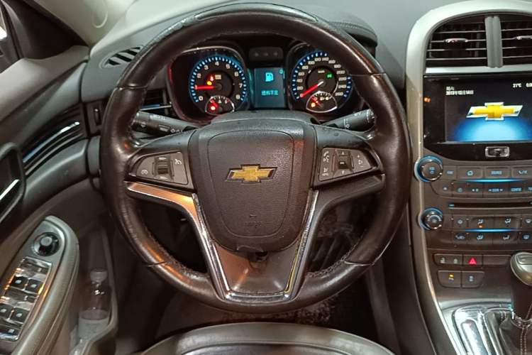 Used Chevrolet Malibu 2014 2.0L Automatic Luxury Edition Steering Wheel