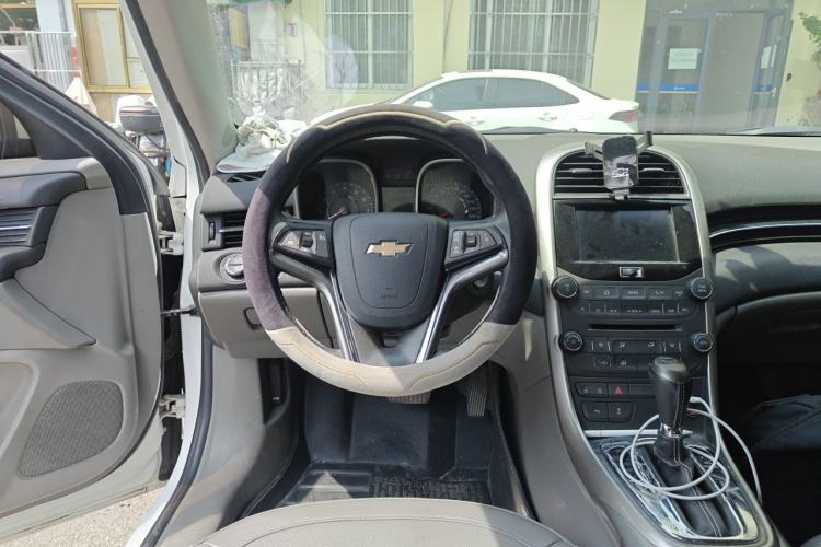 Used Chevrolet Malibu 2014 2.0L Automatic Luxury Edition Steering Wheel