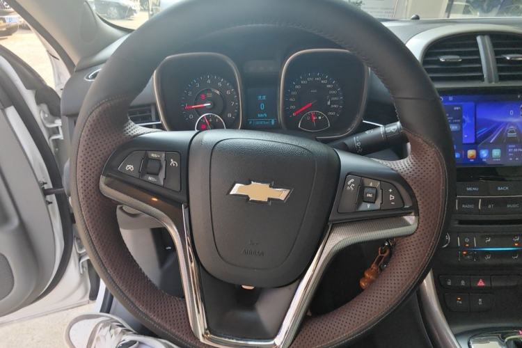 Used Chevrolet Malibu 2014 2.4L Automatic Luxury Edition Steering Wheel