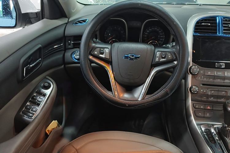 Used Chevrolet Malibu 2014 2.0L Automatic Luxury Edition Steering Wheel