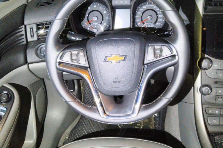 Used Chevrolet Malibu 2014 2.0L Automatic Luxury Edition Steering Wheel