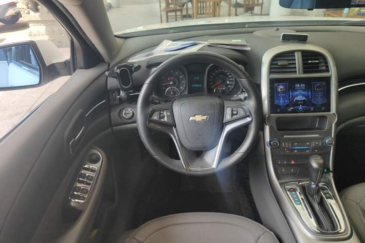 Used Chevrolet Malibu 2014 2.0L Automatic Luxury Edition Steering Wheel