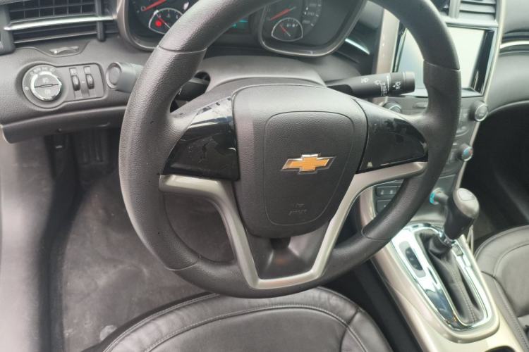 Used Chevrolet Malibu 2014 1.6T Automatic Comfort Edition Steering Wheel
