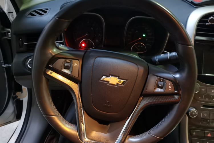 Used Chevrolet Malibu 2014 2.0L Automatic Luxury Edition Steering Wheel