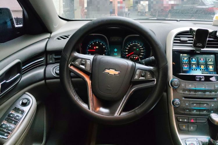 Used Chevrolet Malibu 2014 2.0L Automatic Luxury Edition Steering Wheel