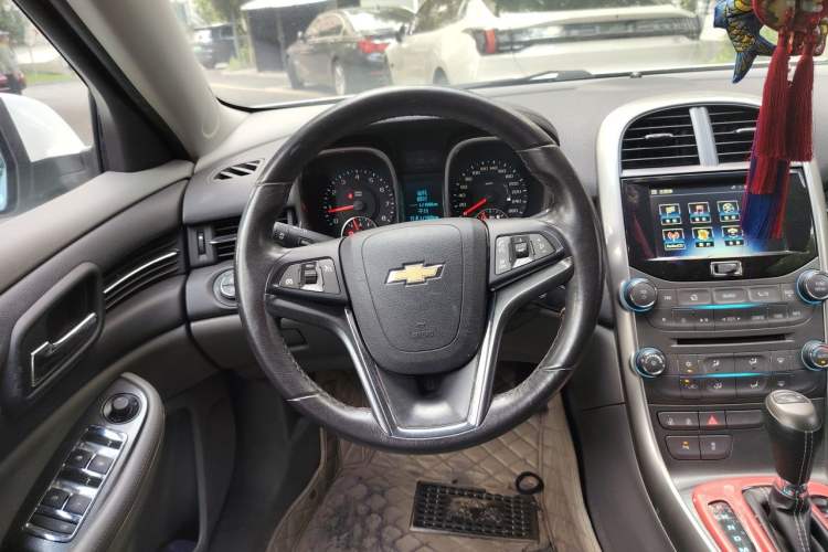 Used Chevrolet Malibu 2014 2.0L Automatic Luxury Edition Steering Wheel