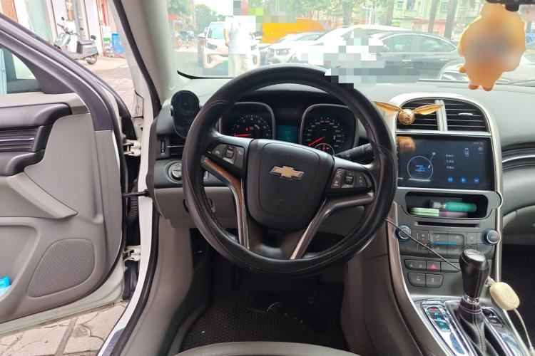 Used Chevrolet Malibu 2014 2.0L Automatic Luxury Edition Steering Wheel