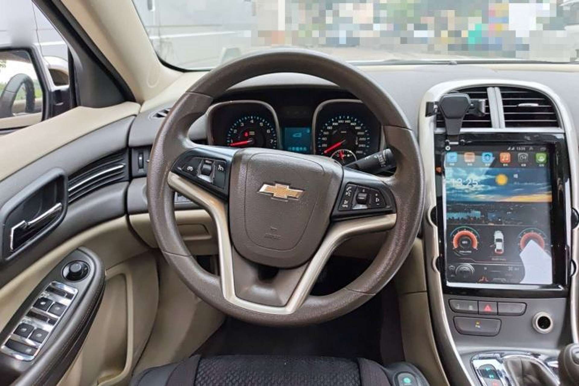 Used Chevrolet Malibu 2014 2.0L Automatic Comfort Edition Steering Wheel