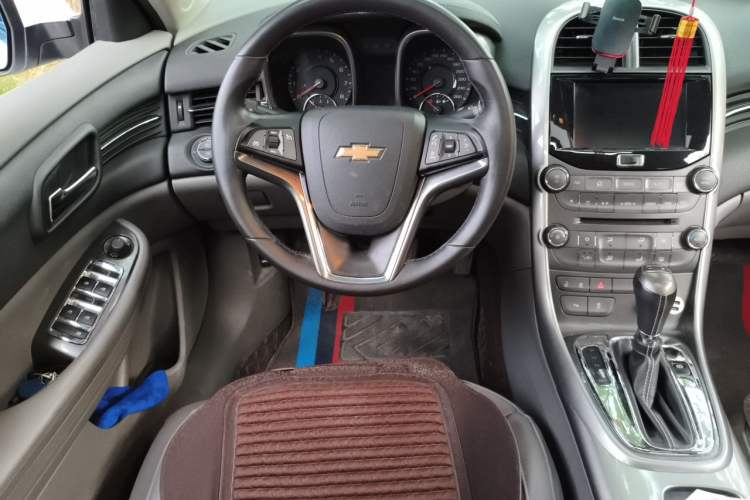 Used Chevrolet Malibu 2014 2.0L Automatic Luxury Edition Steering Wheel