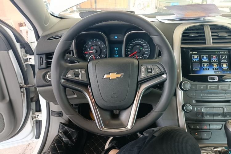 Used Chevrolet Malibu 2014 2.0L Automatic Luxury Edition Steering Wheel
