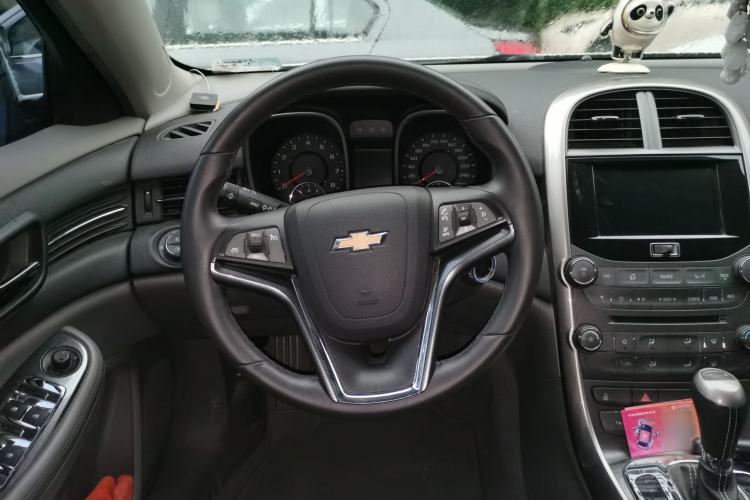 Used Chevrolet Malibu 2014 2.0L Automatic Luxury Edition Steering Wheel