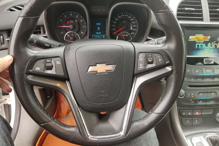 Used Chevrolet Malibu 2014 2.0L Automatic Luxury Edition Steering Wheel