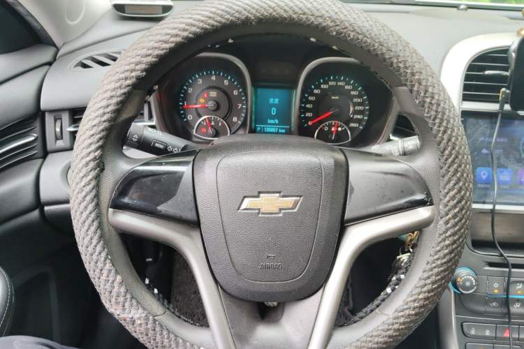 Used Chevrolet Malibu 2014 1.6T Automatic Comfort Edition Steering Wheel