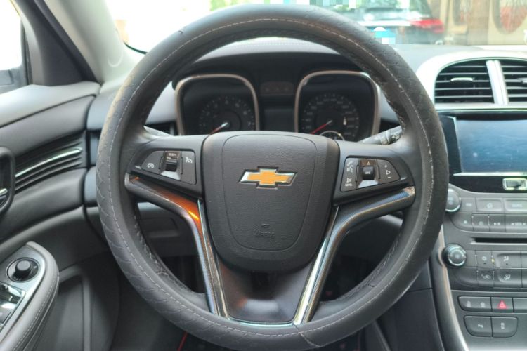 Used Chevrolet Malibu 2014 2.0L Automatic Luxury Edition Steering Wheel
