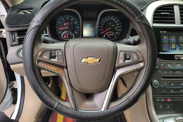 Used Chevrolet Malibu 2014 2.0L Automatic Luxury Edition Steering Wheel