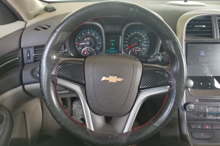 Used Chevrolet Malibu 2014 2.0L Automatic Comfort Edition Steering Wheel