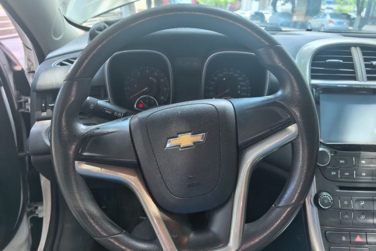 Used Chevrolet Malibu 2014 1.6T Automatic Comfort Edition Steering Wheel