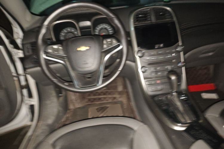 Used Chevrolet Malibu 2014 2.0L Automatic Luxury Edition Steering Wheel