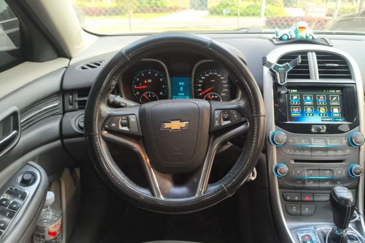 Used Chevrolet Malibu 2014 2.0L Automatic Luxury Edition Steering Wheel