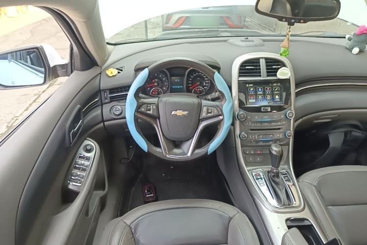 Used Chevrolet Malibu 2014 2.0L Automatic Luxury Edition Steering Wheel