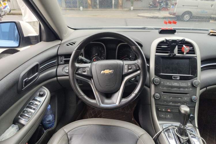 Used Chevrolet Malibu 2014 2.0L Automatic Luxury Edition Steering Wheel