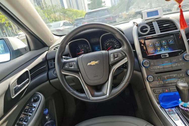 Used Chevrolet Malibu 2014 2.0L Automatic Luxury Edition Steering Wheel
