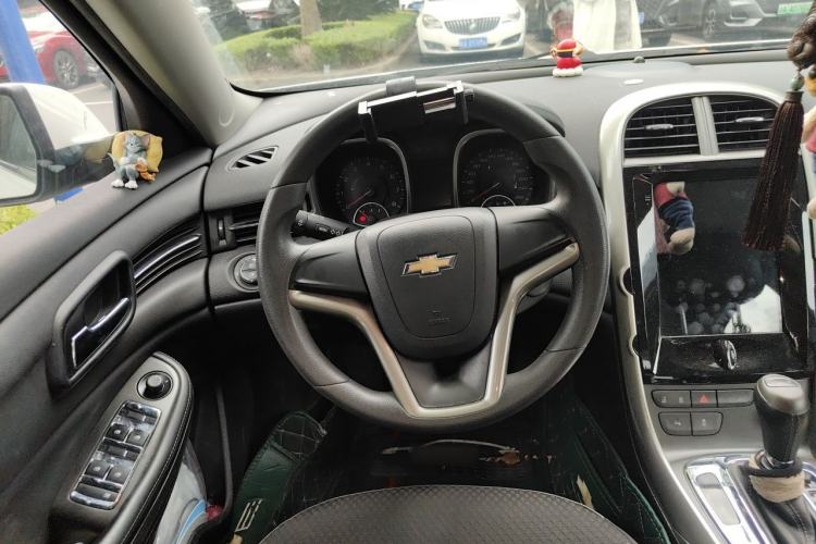 Used Chevrolet Malibu 2014 1.6T Automatic Comfort Edition Steering Wheel