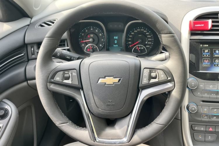 Used Chevrolet Malibu 2014 2.0L Automatic Luxury Edition Steering Wheel