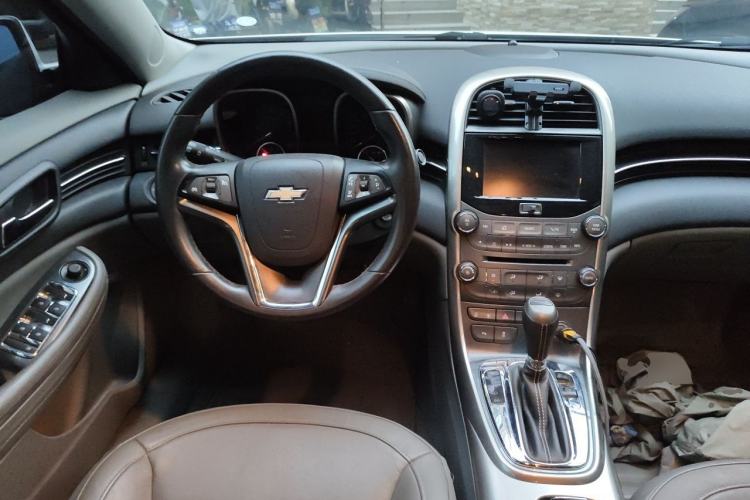 Used Chevrolet Malibu 2014 2.0L Automatic Luxury Edition Steering Wheel