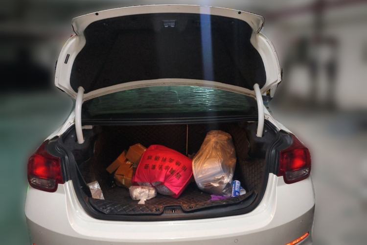 Used Chevrolet Malibu 2014 2.0L Automatic Luxury Edition Trunk
