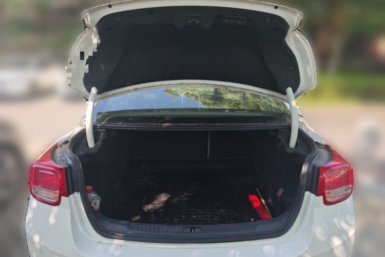 Used Chevrolet Malibu 2014 2.0L Automatic Luxury Edition Trunk