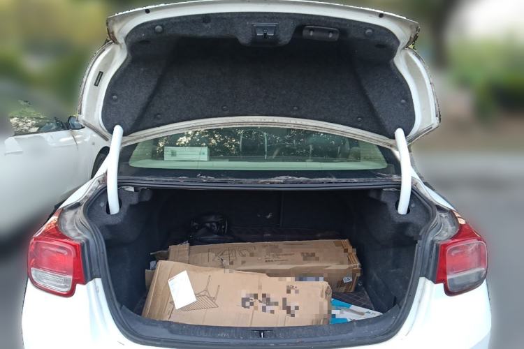 Used Chevrolet Malibu 2014 2.0L Automatic Comfort Edition Trunk