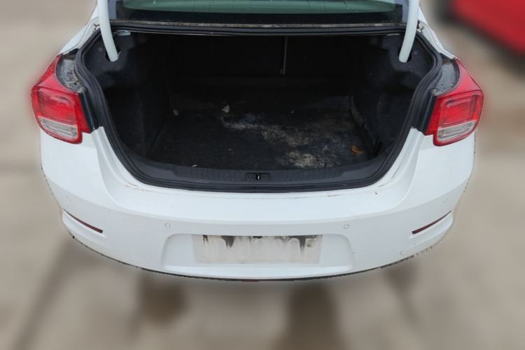 Used Chevrolet Malibu 2014 2.0L Automatic Luxury Edition Trunk