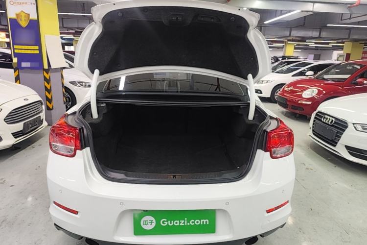 Used Chevrolet Malibu 2014 2.0L Automatic Comfort Edition Trunk