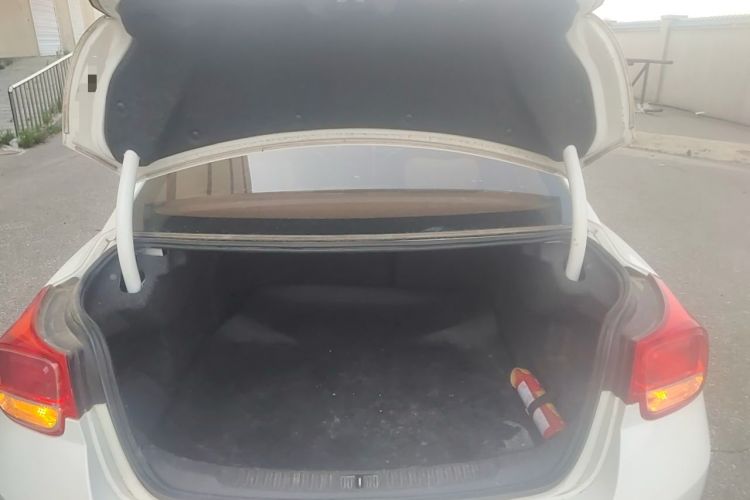 Used Chevrolet Malibu 2014 2.0L Automatic Comfort Edition Trunk
