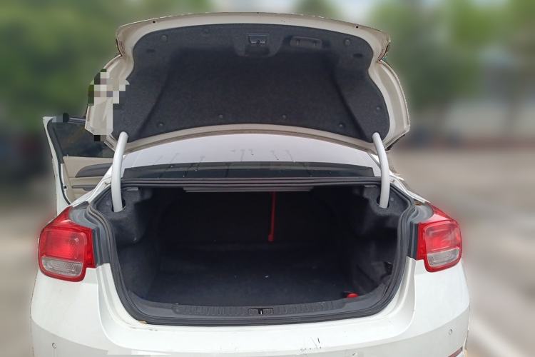 Used Chevrolet Malibu 2014 2.0L Automatic Comfort Edition Trunk