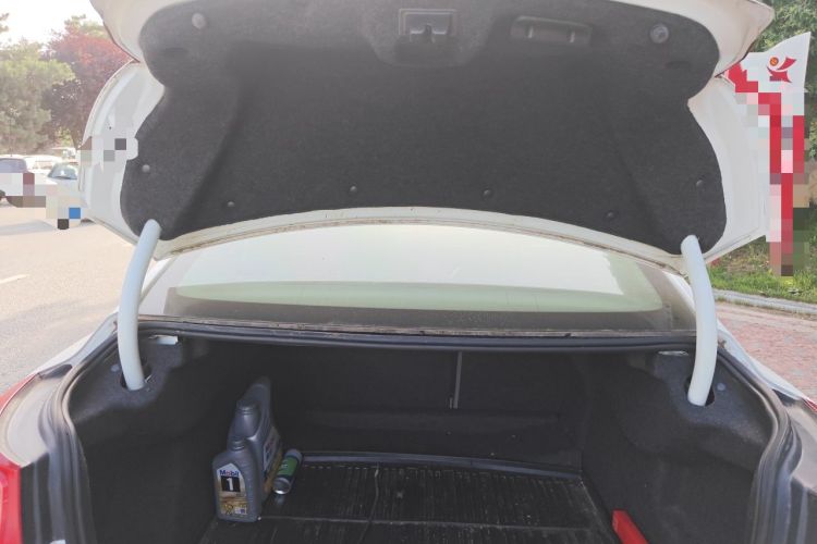 Used Chevrolet Malibu 2014 2.0L Automatic Luxury Edition Trunk