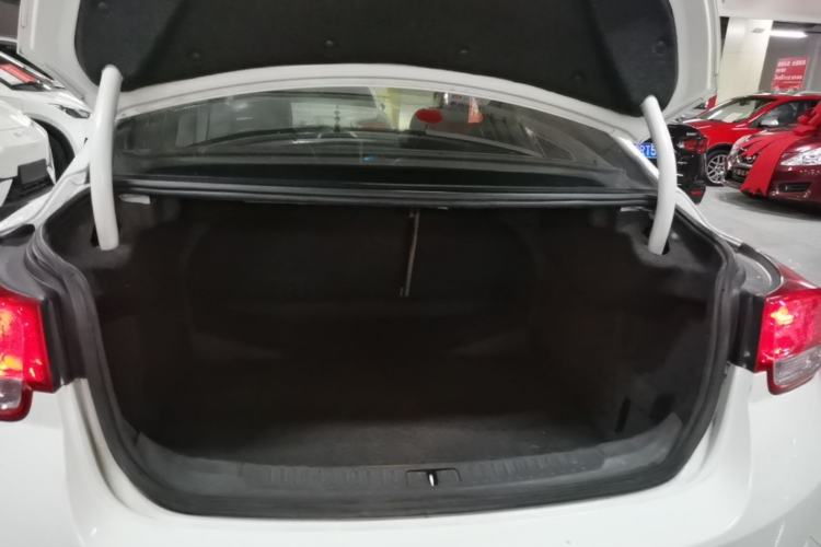 Used Chevrolet Malibu 2014 2.0L Automatic Luxury Edition Trunk