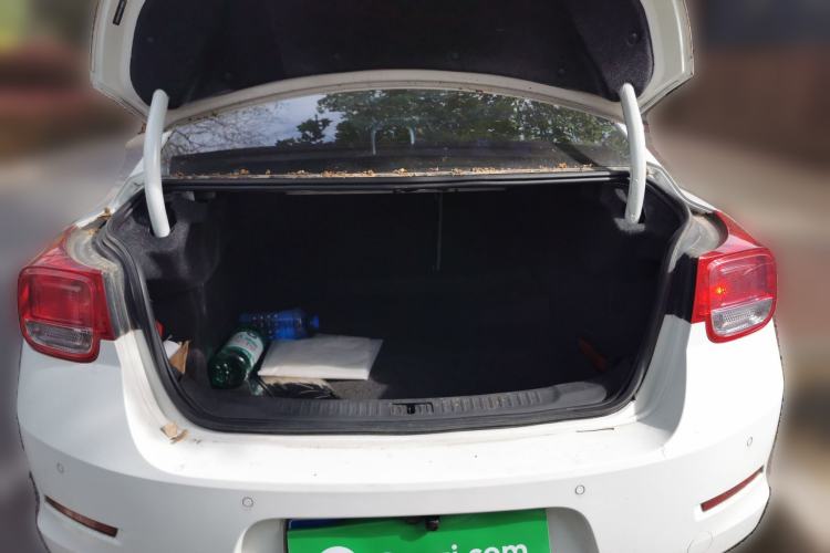 Used Chevrolet Malibu 2014 2.0L Automatic Luxury Edition Trunk