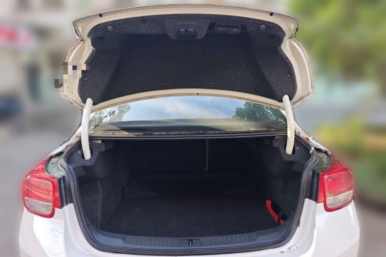 Used Chevrolet Malibu 2014 2.0L Automatic Comfort Edition Trunk