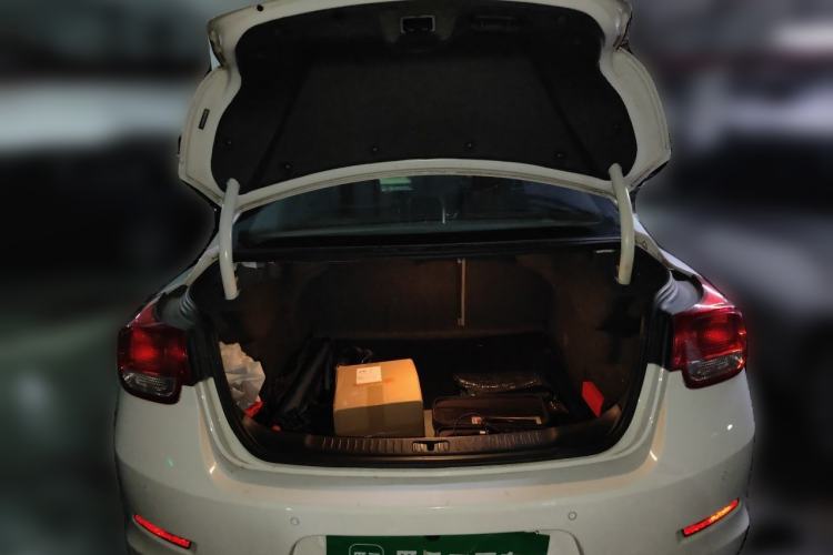 Used Chevrolet Malibu 2014 2.4L Automatic Luxury Edition Trunk