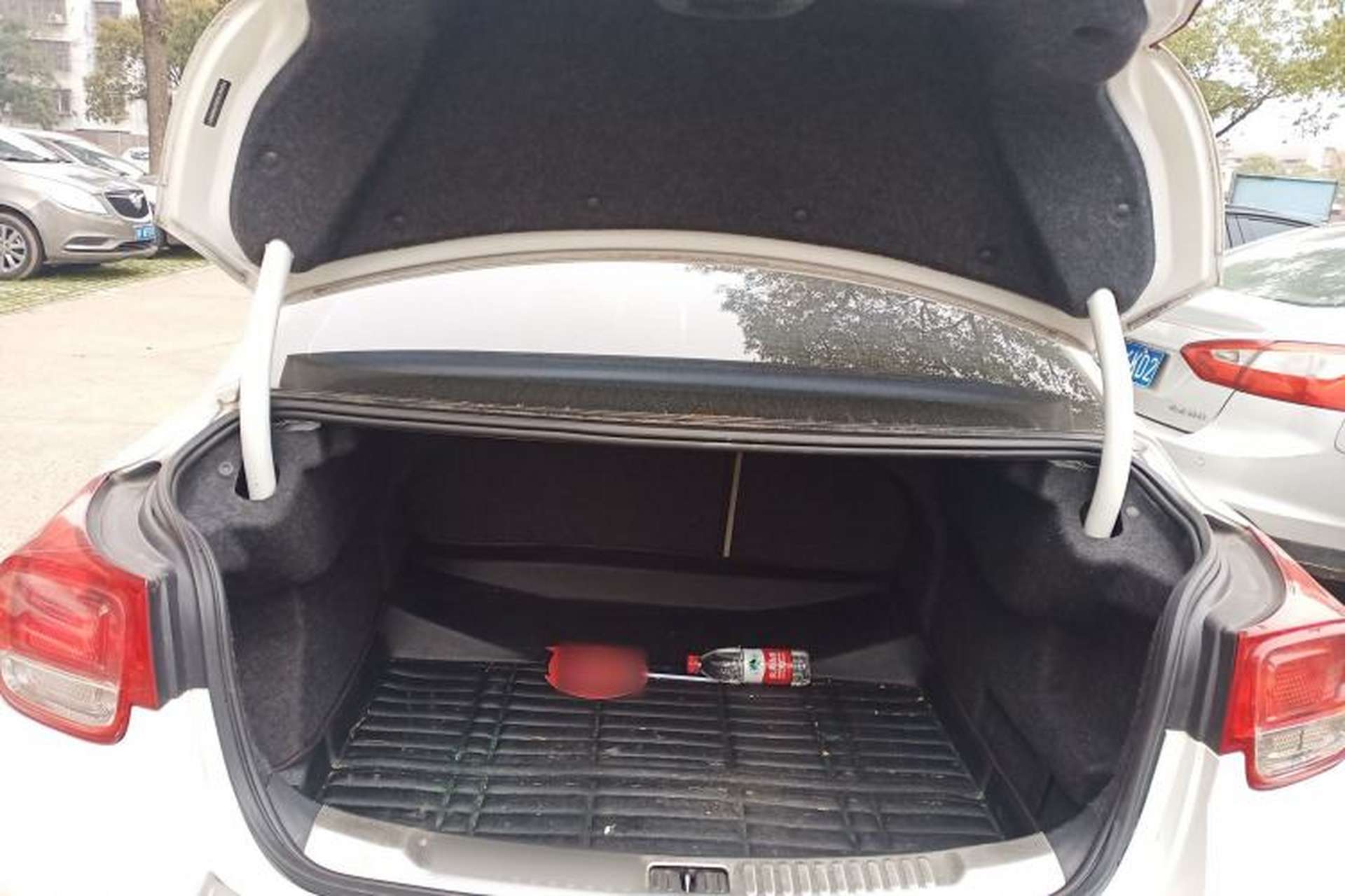 Used Chevrolet Malibu 2014 2.0L Automatic Comfort Edition Trunk