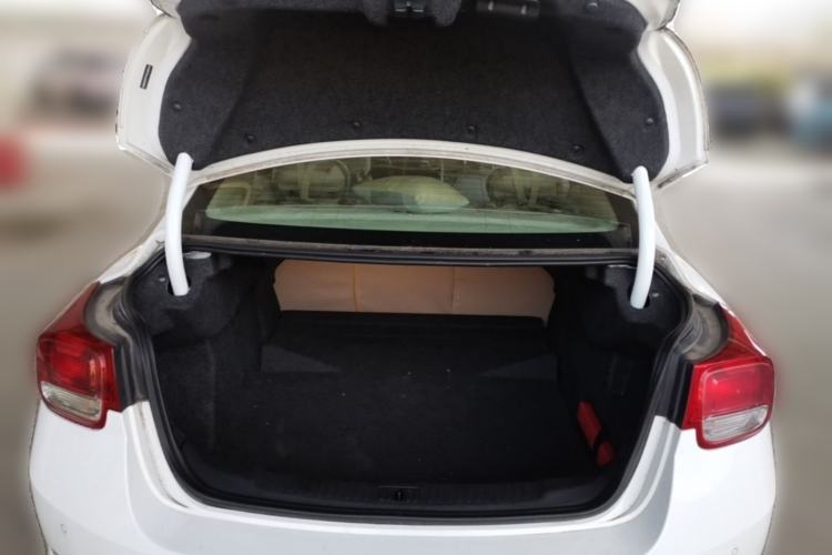 Used Chevrolet Malibu 2014 2.0L Automatic Comfort Edition Trunk