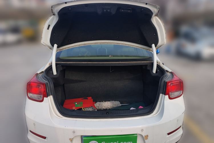 Used Chevrolet Malibu 2014 2.0L Automatic Comfort Edition Trunk