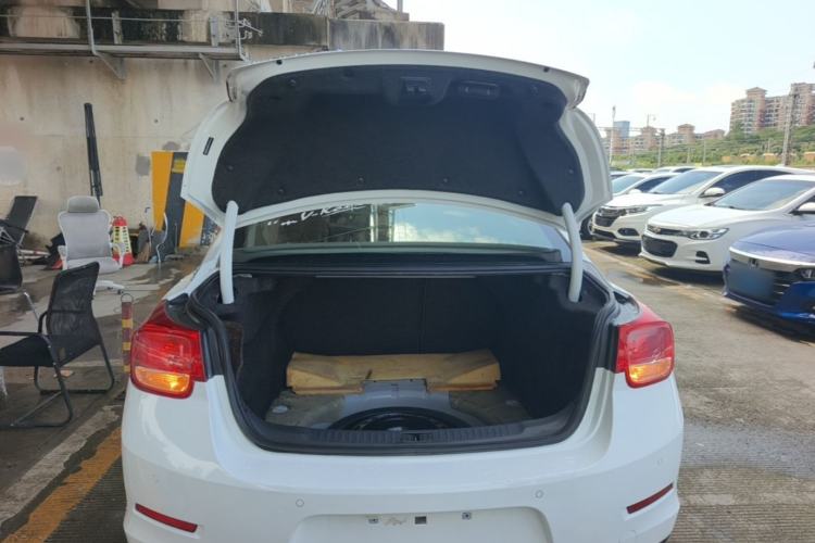 Used Chevrolet Malibu 2014 1.6T Automatic Comfort Edition Trunk